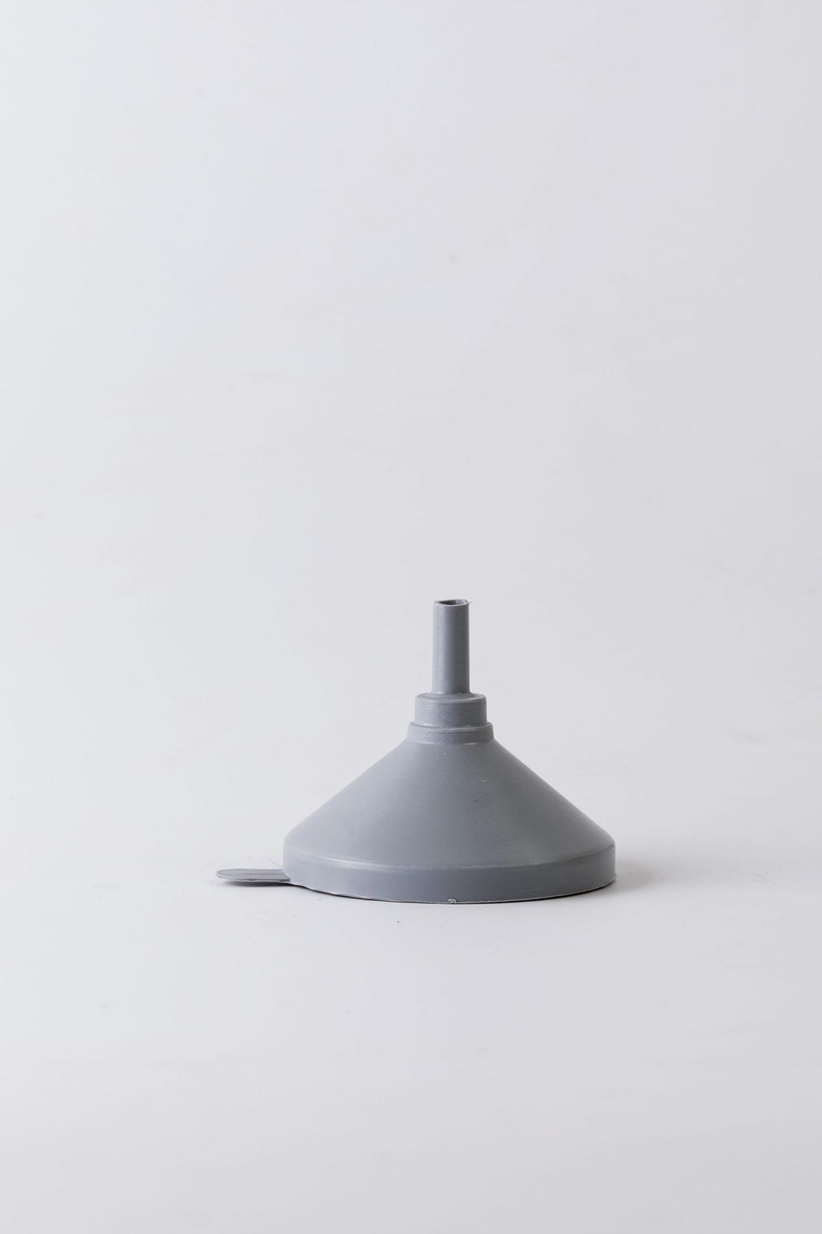 Funnel with Sieve and Handle 1x6